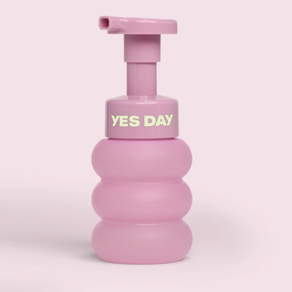 Yes Day Float Foam Face Cleanser